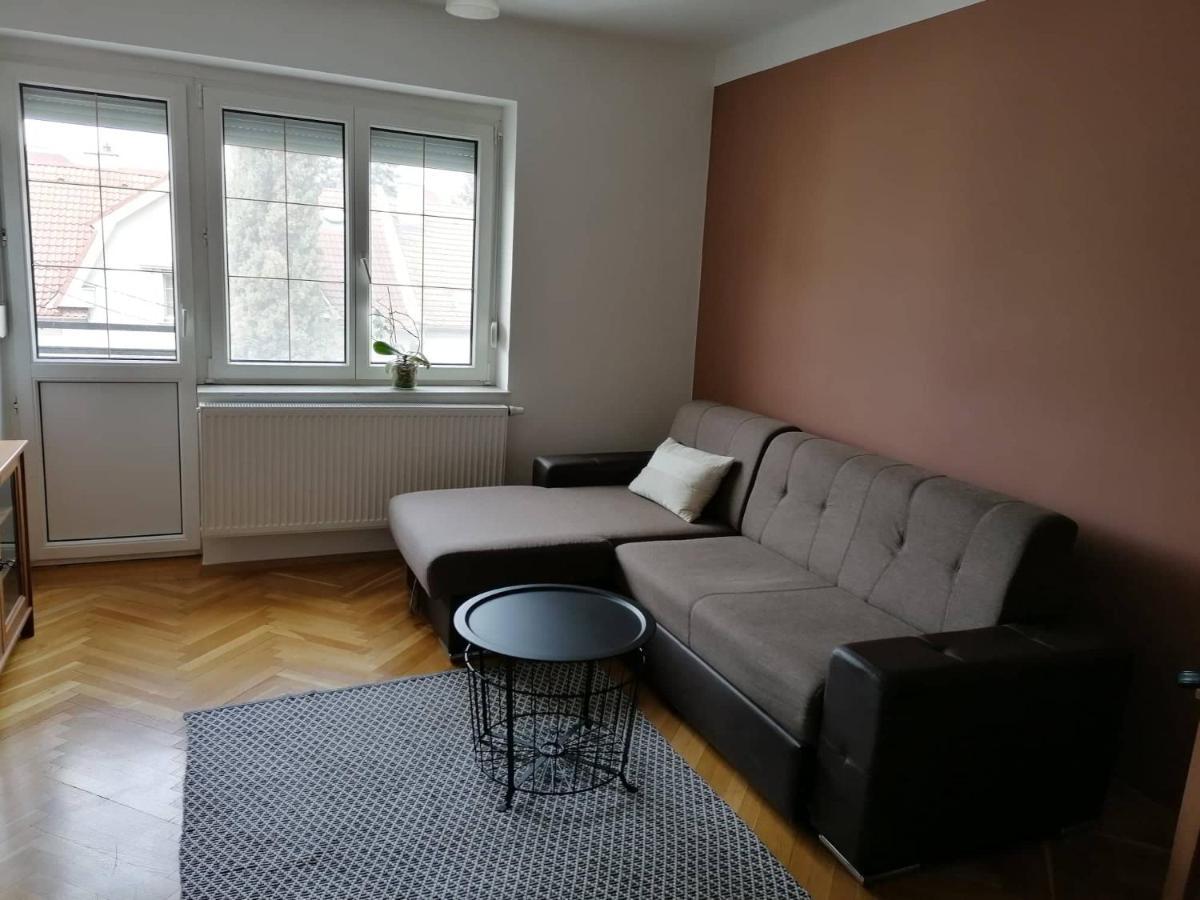 Alex Apartman Sopron Buitenkant foto